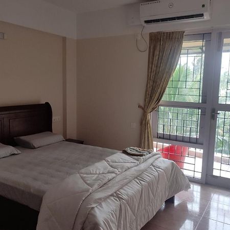 Silver Oaks Flat Sc Golf Links Road Kowdiar Thiruvananthapuram By Probity Ventures المظهر الخارجي الصورة